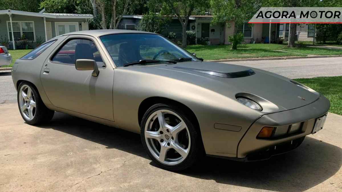 Porsche 928 recebe troca insana de motor Toyota Century V12