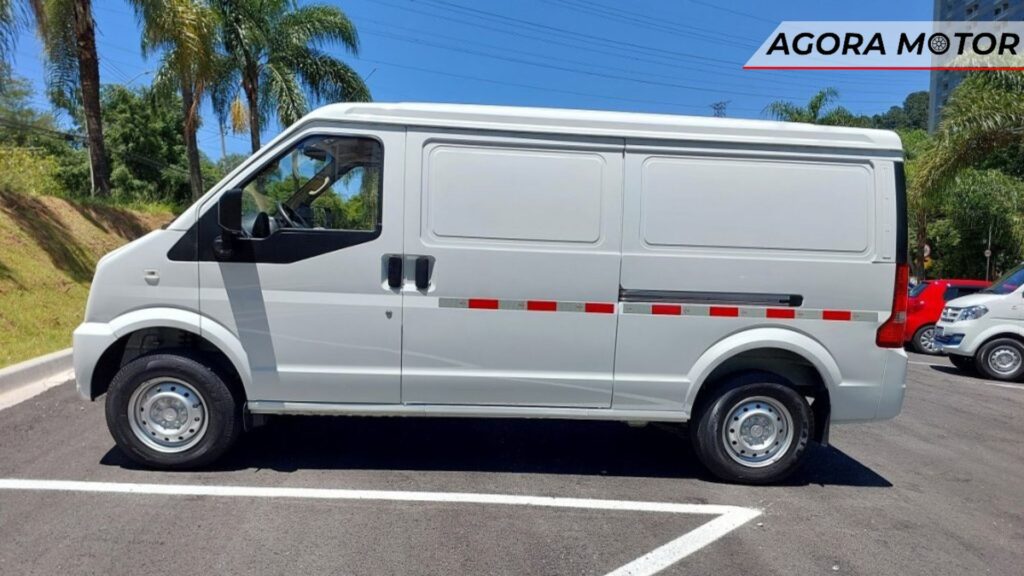 Lateral do Seres EC35.