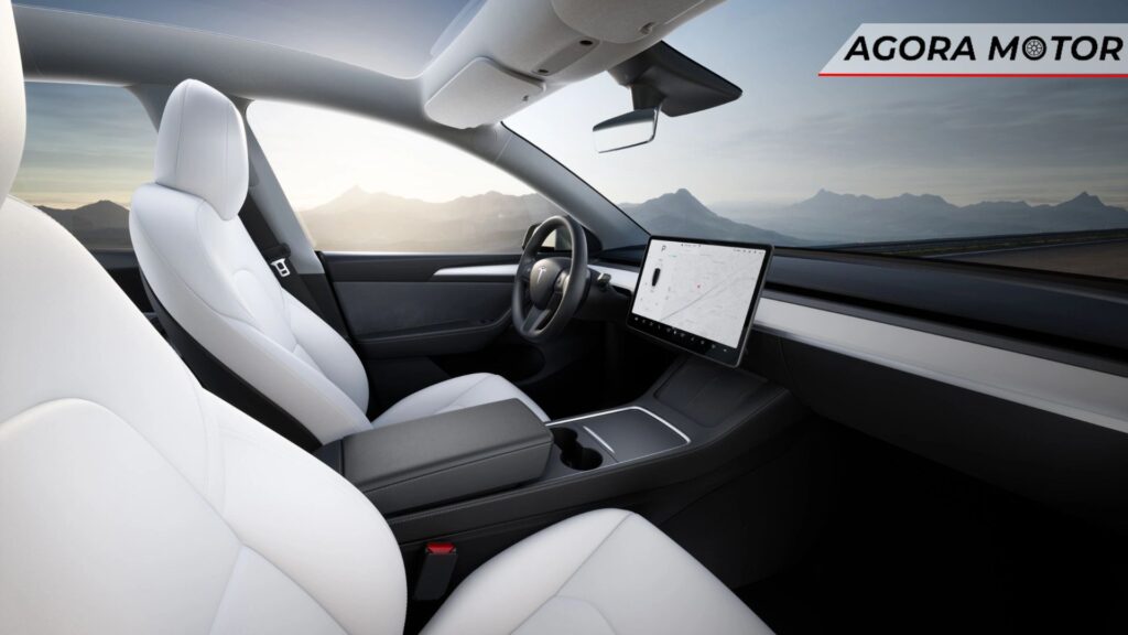 Painel do Model Y.