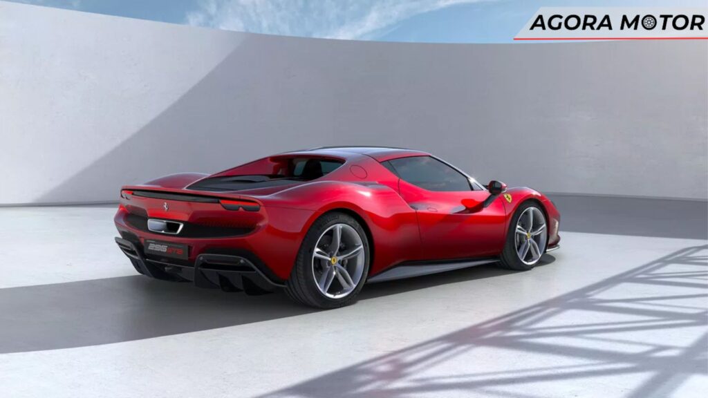 Foto panorâmica traseira de um Ferrari 296 2024