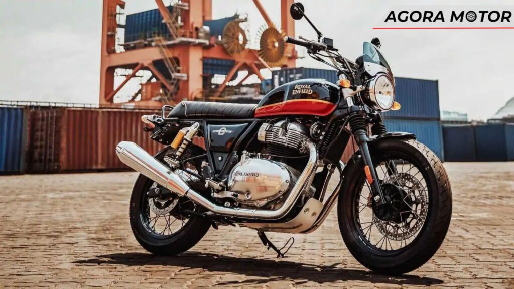 Interceptor 650 2024 preta com detalhes em vermleho