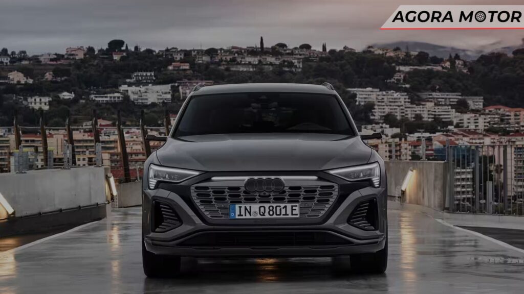 Foto frontal de um Q8 E-Tron 2024
