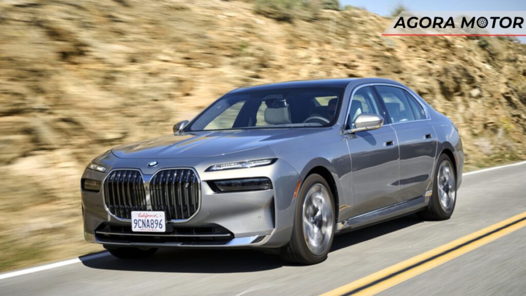 BMW i7.