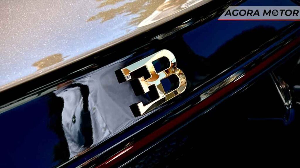 Bugatti Chiron logomarca traseira