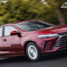 Chevrolet Monza de lado.