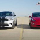 Dodge Durango Hellcat assume desempenho do Tesla Model Y na Drag Race americana!