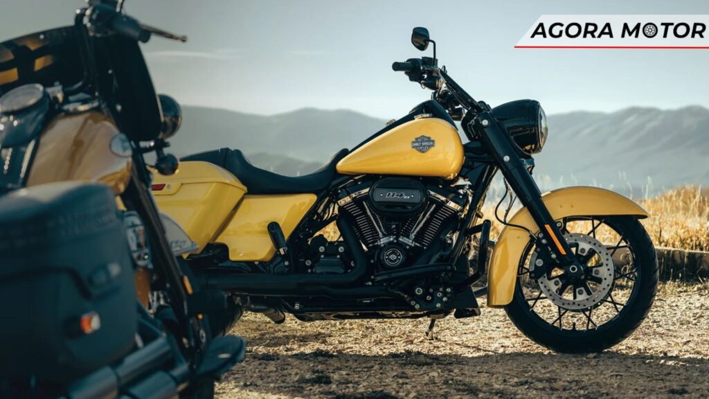 Lateral da Road King Special.