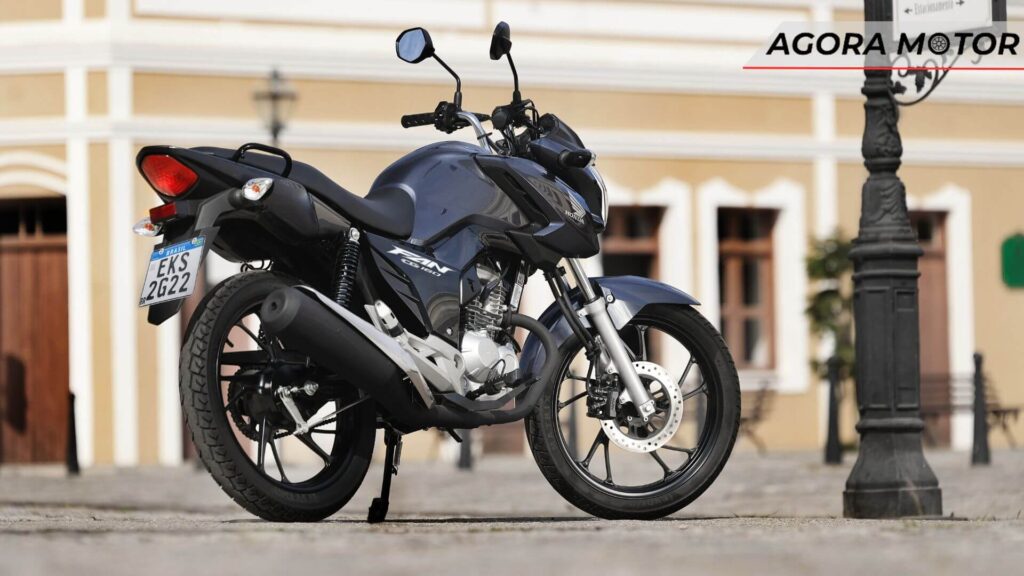 Honda CG 160 Fan Preta.