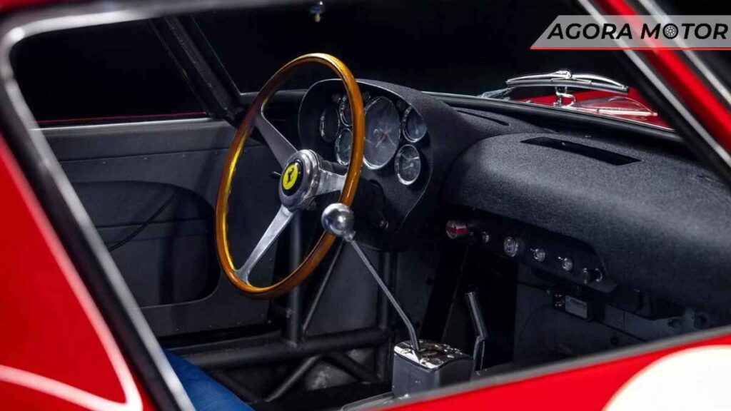 O premiado Ferrari 330 LM: conheça os troféus da coleção dessa máquina poderosa!