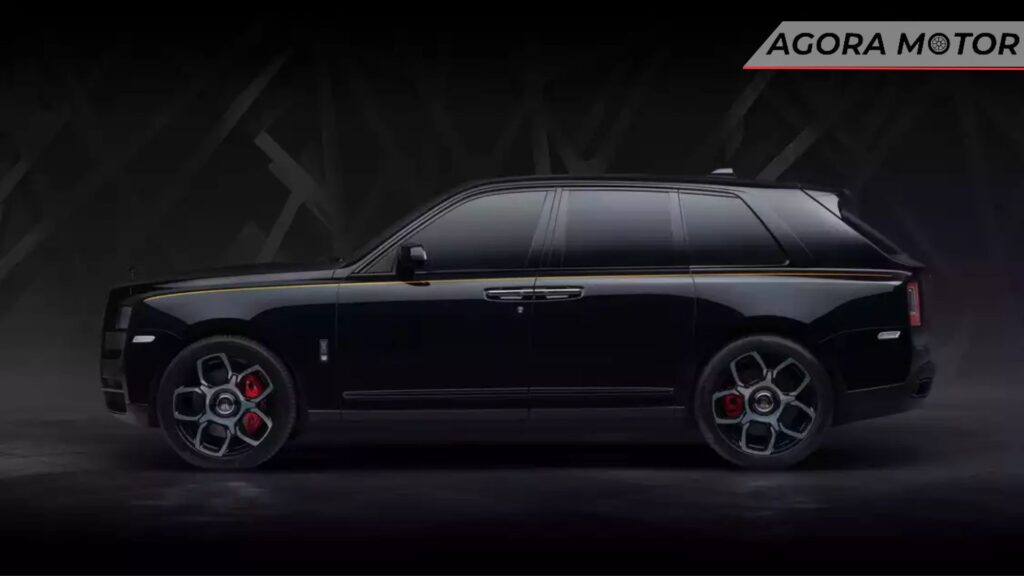 Versão Black Badge do Rolls-Royce Cullinan 2024.