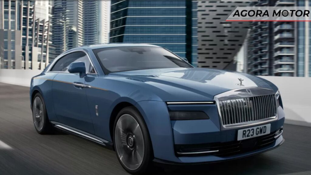 Frente do Rolls-Royce Spectre 2024.