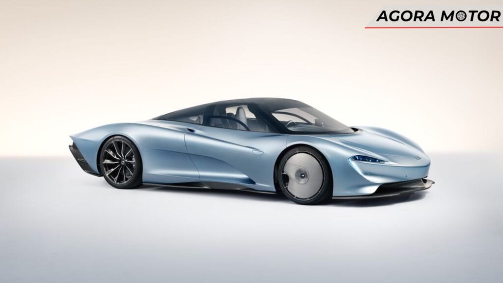 Foto panorâmica de um Speedtail 2024