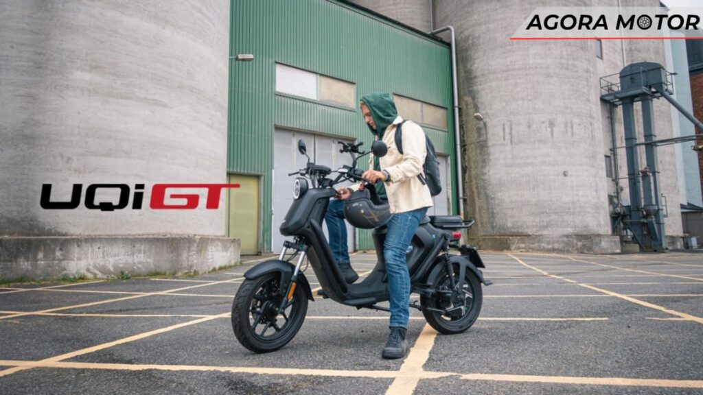 NIU UQI GT 2024 na cor preta