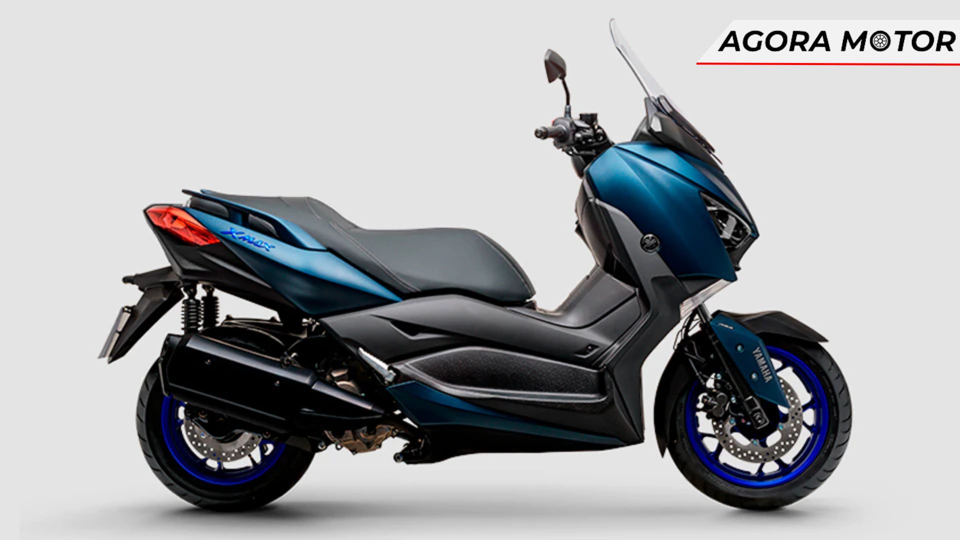 Lateral da XMAX 2024.