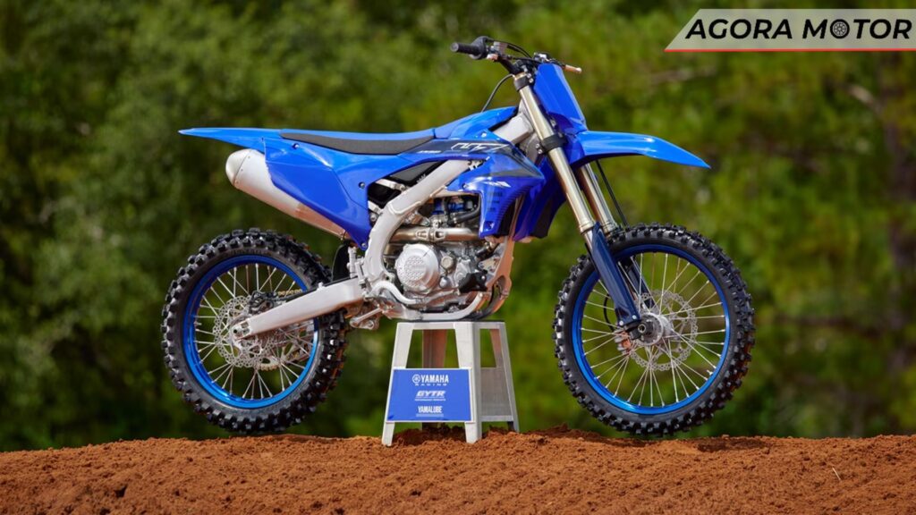 A YZ 450 F 2024 azul