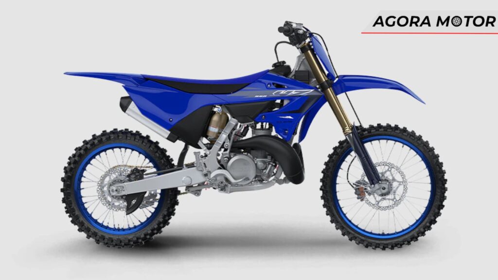 Lateral da Yamaha YZ 250.