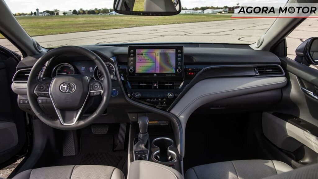 Interior de um Camry 2024