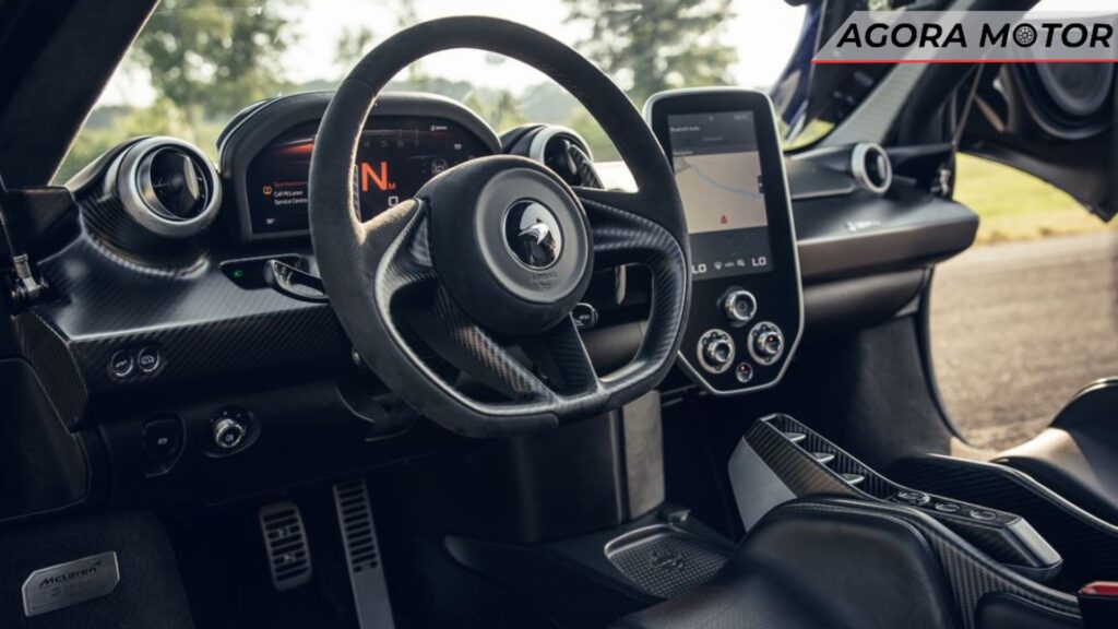 Interior de um Senna 2024