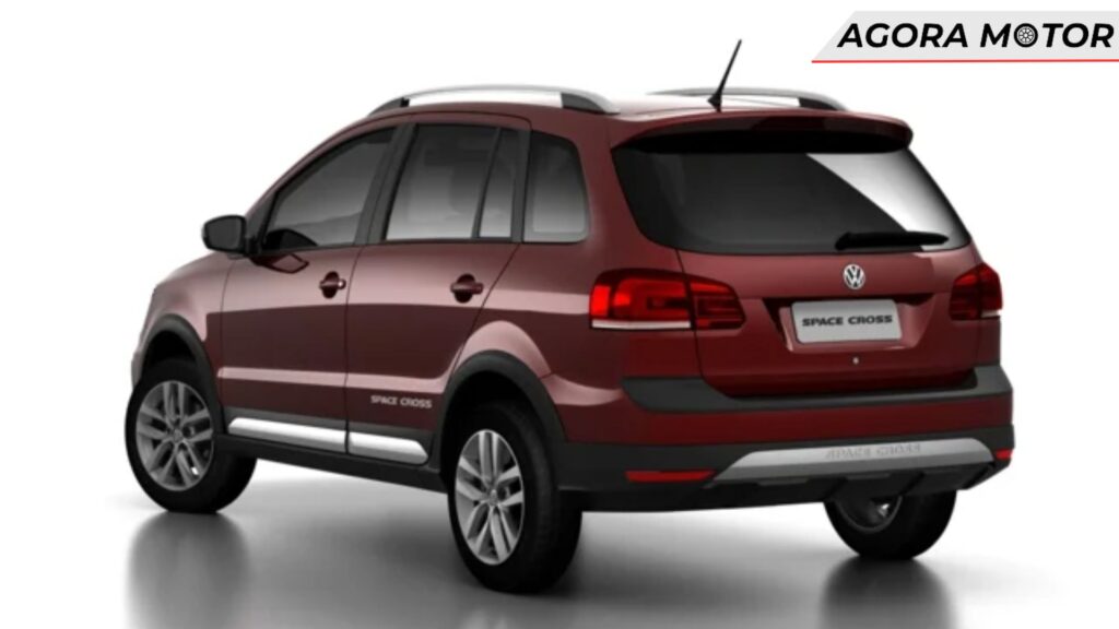 Foto traseira de um Spacecross em 2024