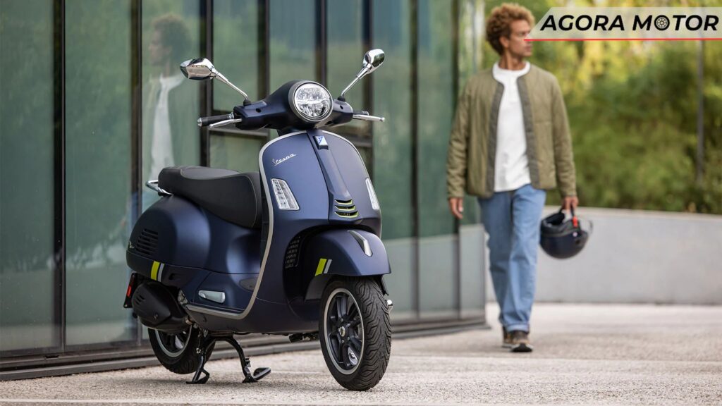 Vespa 2024 azul