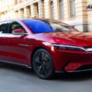 França começa a barrar carros elétricos chineses.