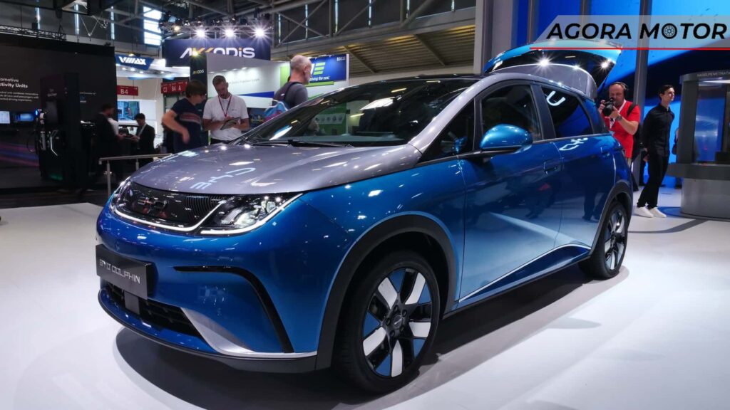 União Europeia quer barrar carros elétricos chineses.