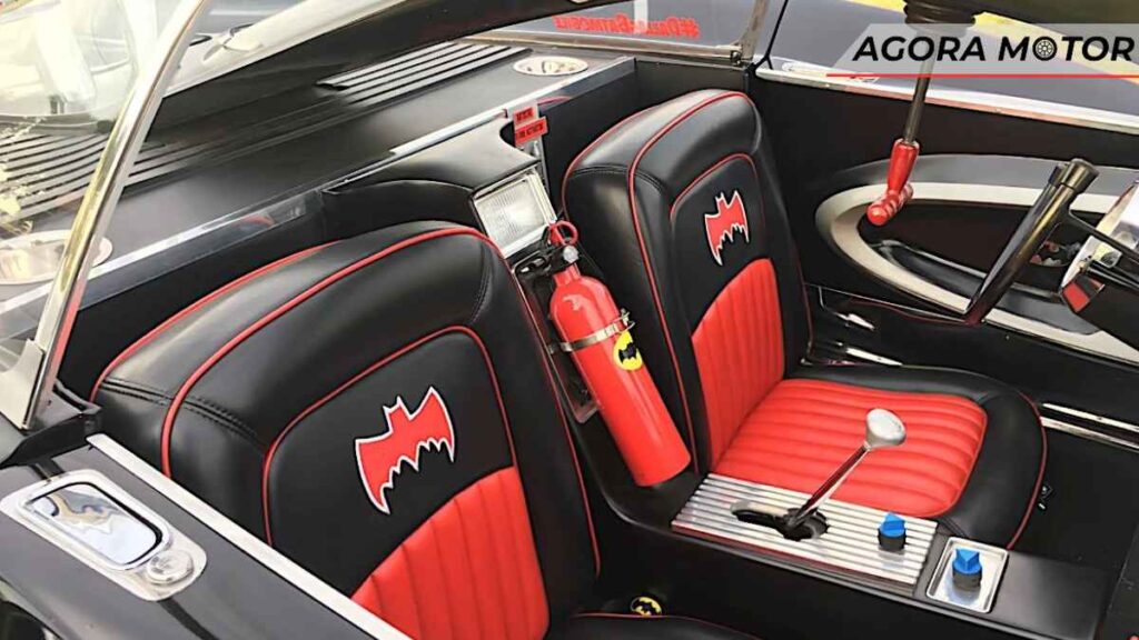 Conheça o incrível Batmóvel de fibra de vidro montado em um chassi Lincoln Continental de 1979