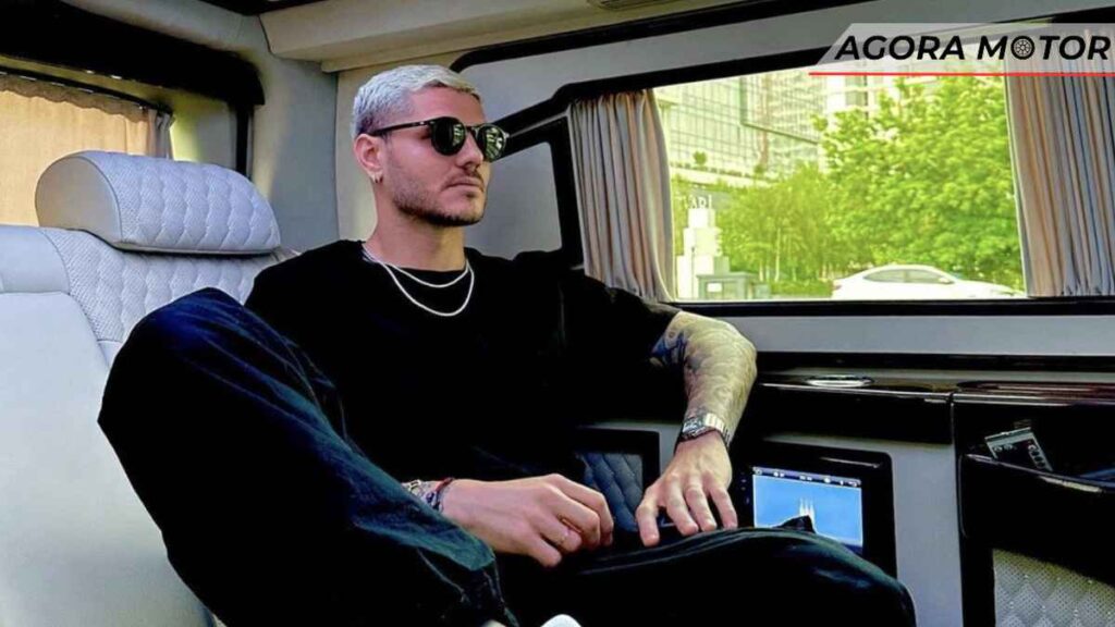 Jogador de futebol compra o carro mais caro do mundo!