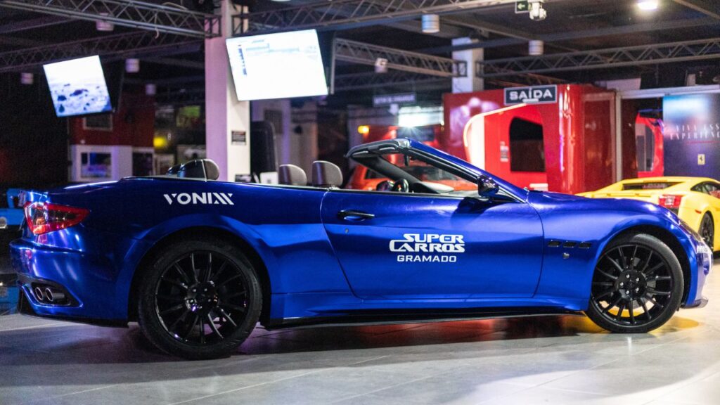 Lateral da Maserati GranCabrio.