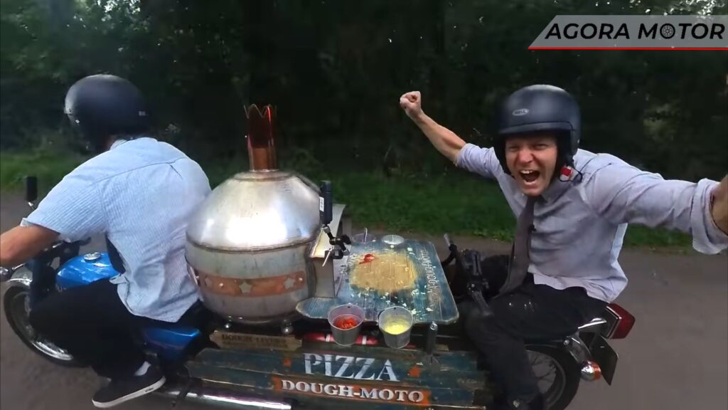 Moto-pizza.