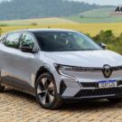 Frente do Renault Megane E-Tech.