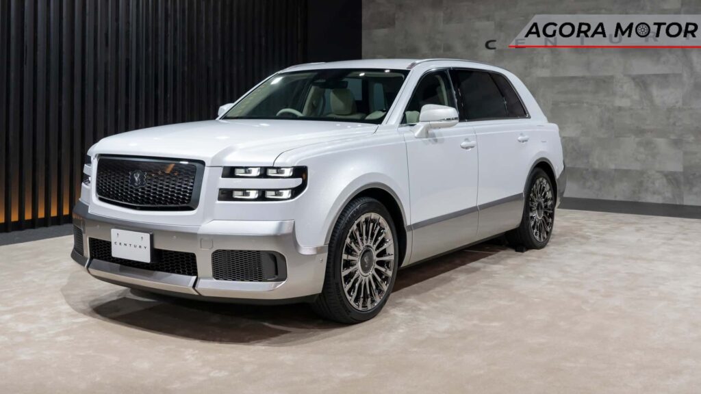 SUV japonês de luxo: Toyota Century.
