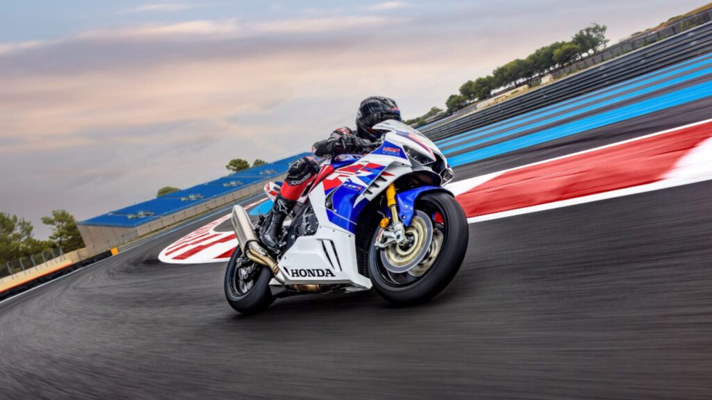 CBR 1000RR-R Fireblade SP Branca.