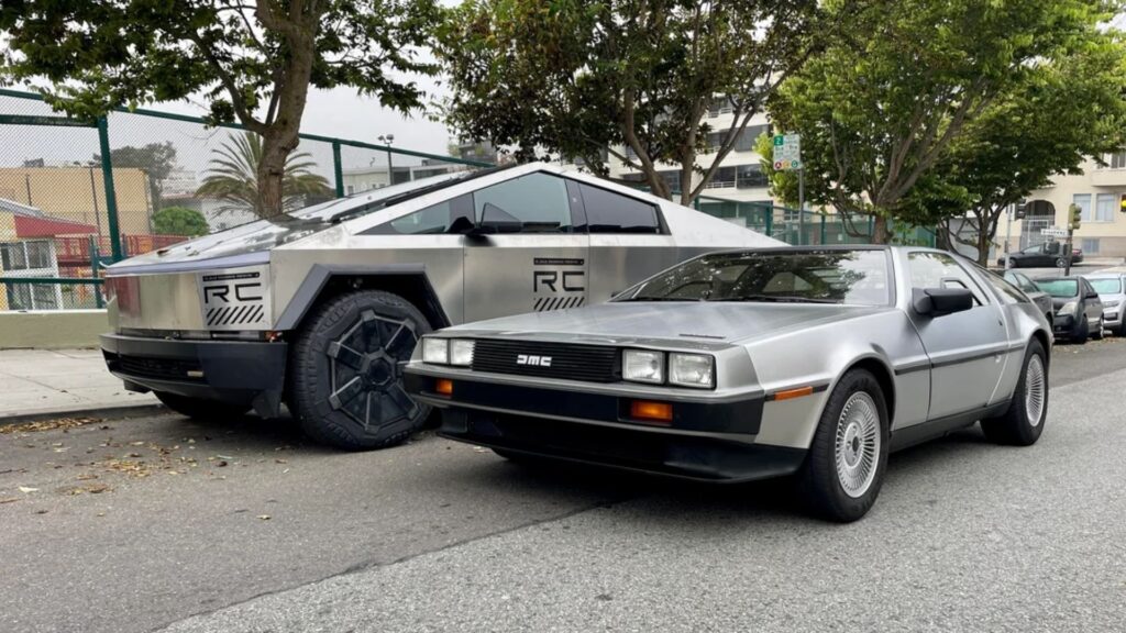 Cybertruck e Delorean