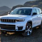 Frente do Jeep Grand Cherokee.