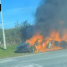 McLaren Artura pega fogo.