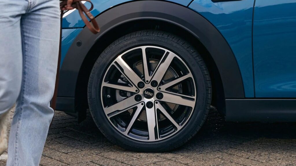 Os melhores pneus para o Mini Cooper.