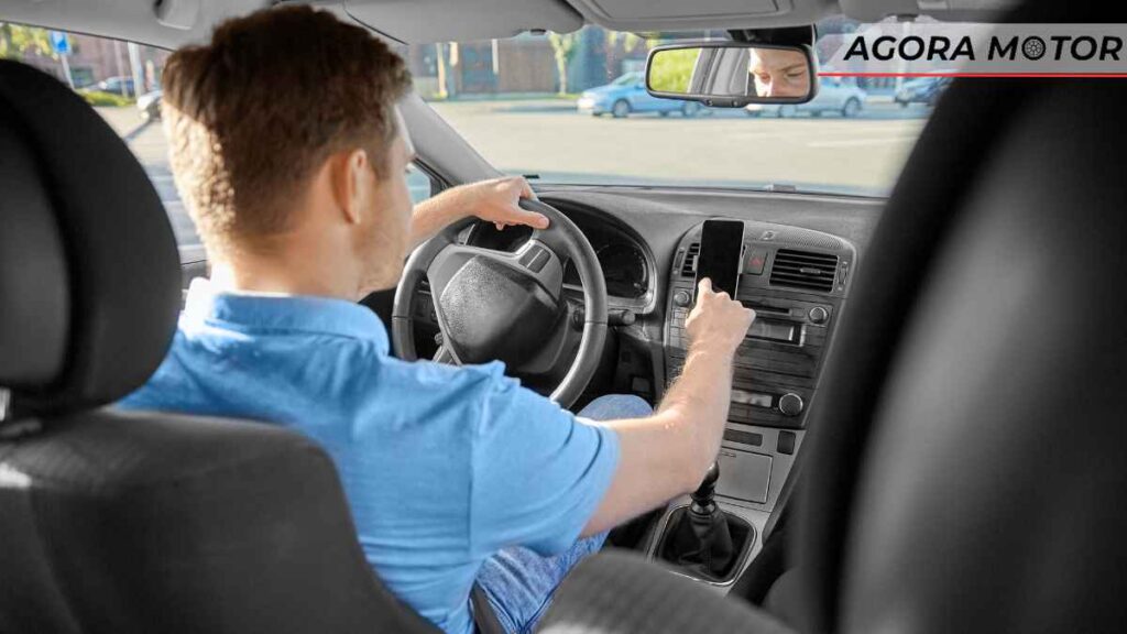 Motorista é flagrado cobrando pelo uso rádio: "Se quiser ouvir música que gosta, pague."