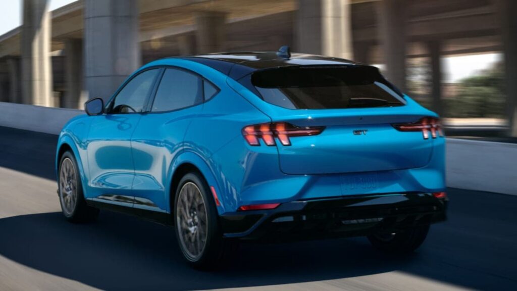Traseira do Mustang Mach-E.