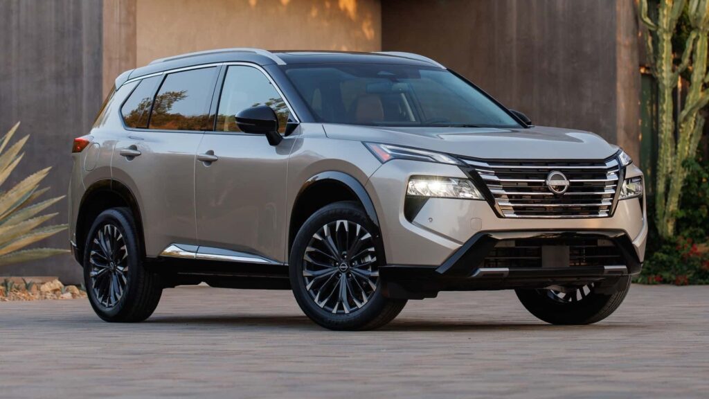 Nissan X-Trail 2024.