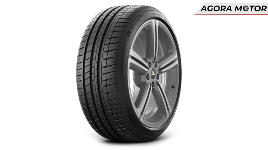 Pirelli P Zero e o Michelin Pilot Sport 4