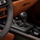 Porsche não irá abandonar a transmissão manual.