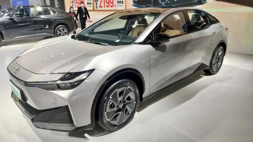Novo carro elétrico da Toyota, chega em 2024 na Europa.