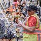 Trabalhador da Ford.