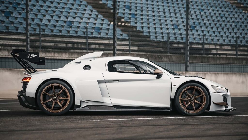 Audi R8 Lateral