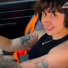 Beiçola da Privacy usa Chevrolet Opala para divulgar perfil +18!