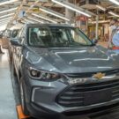 Chevrolet planeja permanecer no Brasil e investir na tecnologia híbrida.