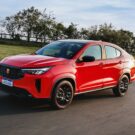 Fastback 2024 Concorrentes, Abarth vermelho.