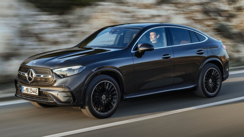 Mercedes GLC.