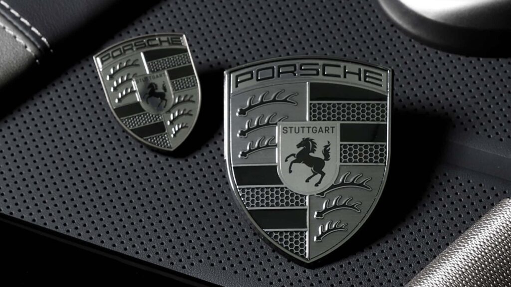Novo logo exclusivo para o Porsche Turbo.